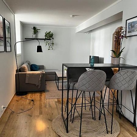 Cozy Ground Floor Apartment Tromso Ngoại thất bức ảnh
